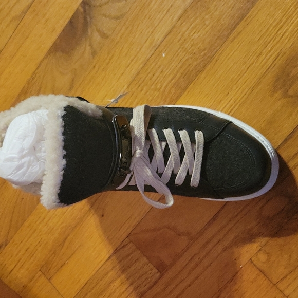 Coach shoes - Picture 1 of 8